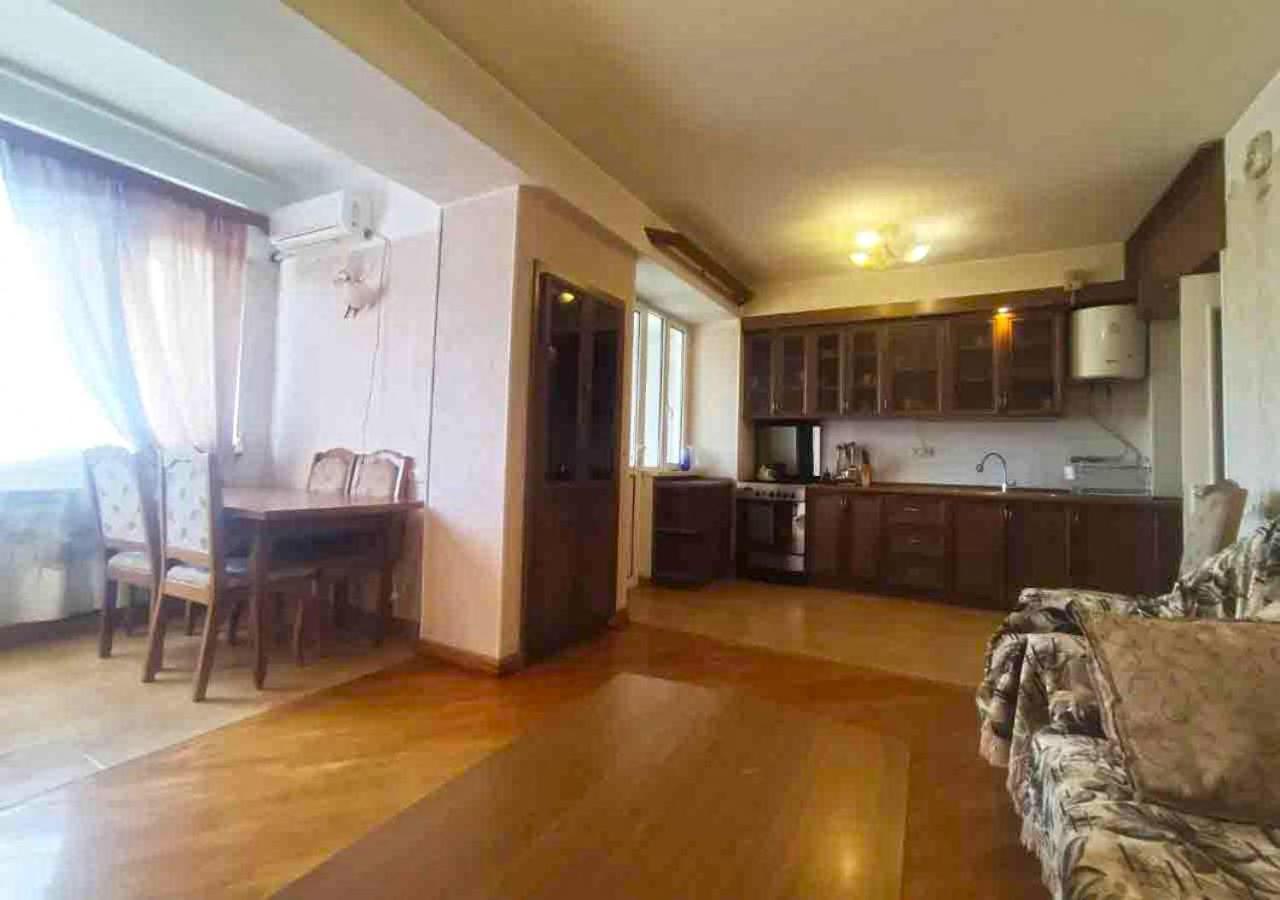 3 Room Apartment In Small Center Of Jereván Kültér fotó